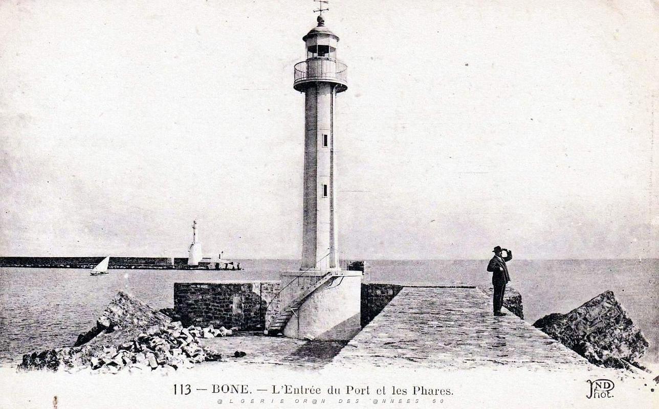 Bone - Port - Entree et Phares.jpg